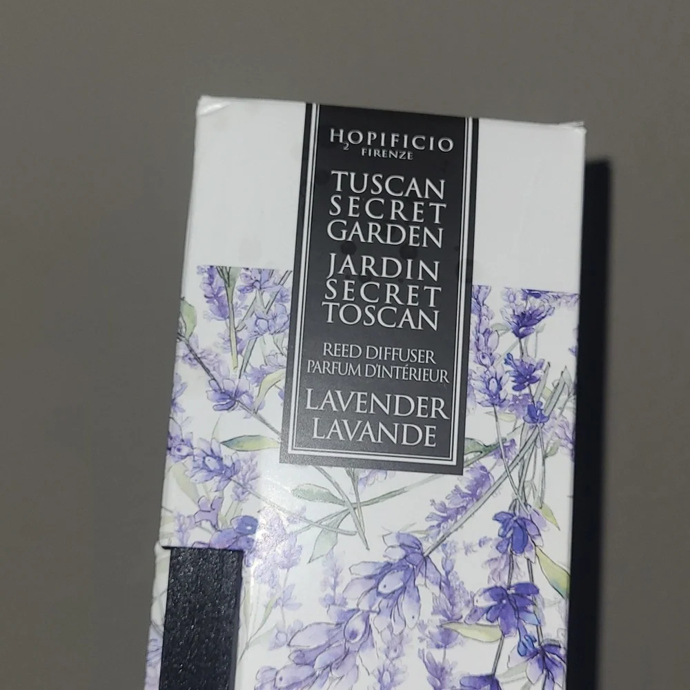 Hopificio Tuscan Secret Garden Jardin Secret Toscan Lavender Diffuser
